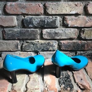 neon blue pumps